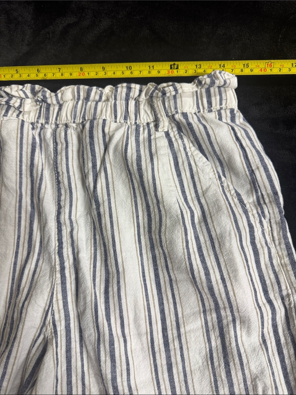 a.n.a Cream Shorts with Navy Vertical Stripes - Picture 5 of 9